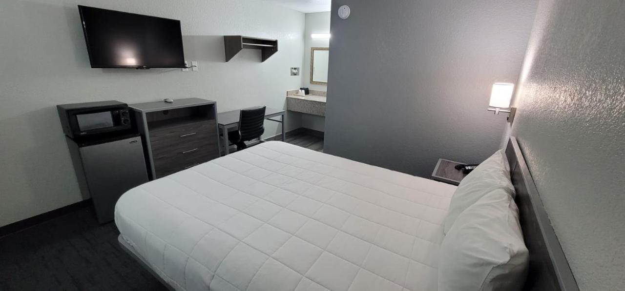 Green Country Inn Henryetta Bagian luar foto
