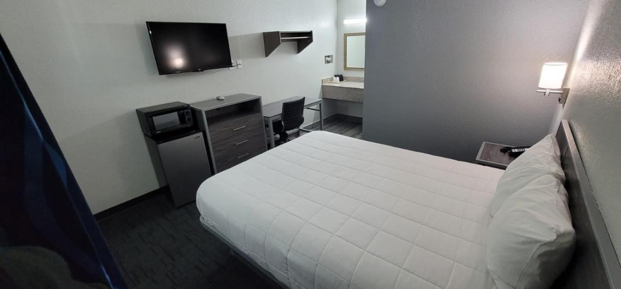 Green Country Inn Henryetta Bagian luar foto
