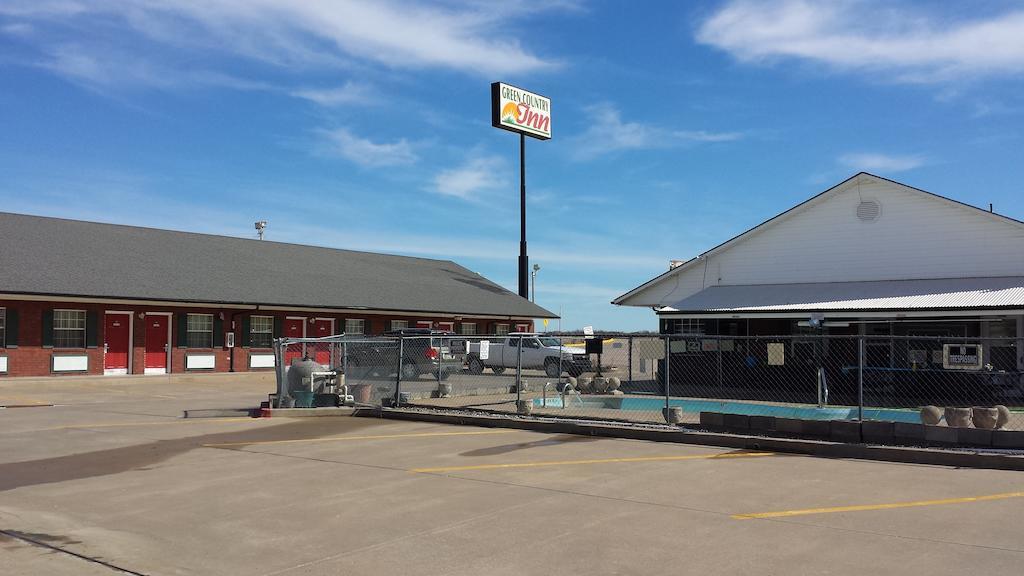 Green Country Inn Henryetta Bagian luar foto