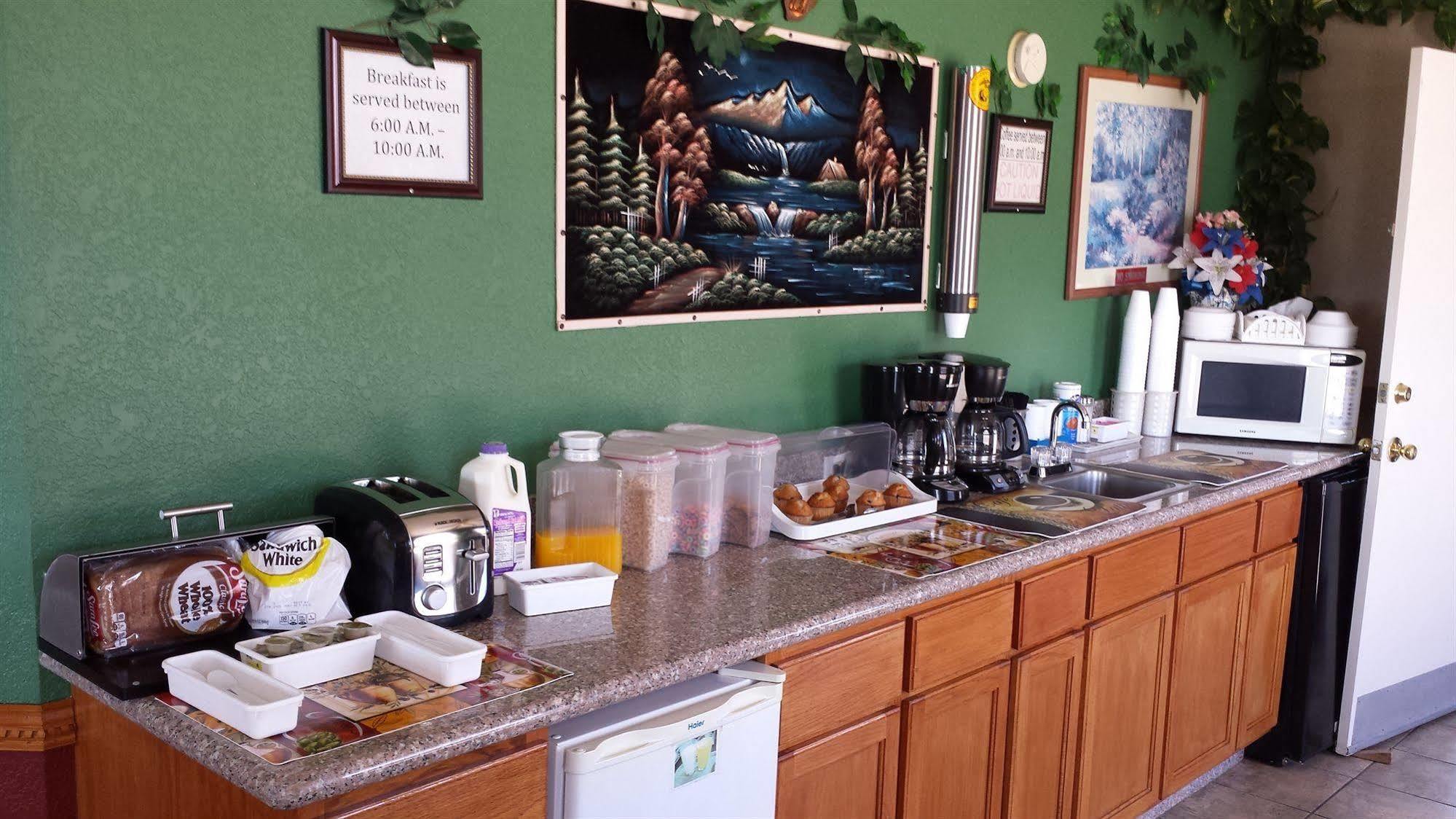 Green Country Inn Henryetta Bagian luar foto